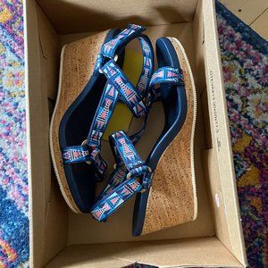 Teva Arrabelle Universal Wedge